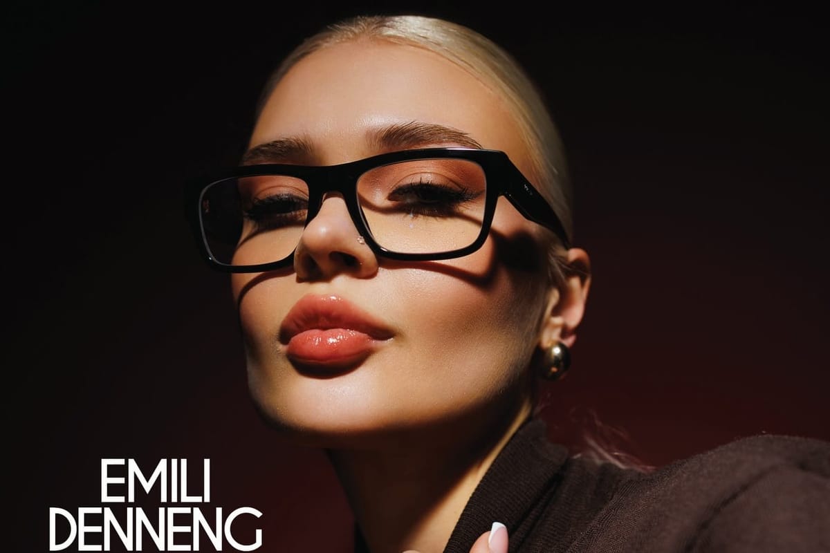 Emili Denneg — Expanding Horizons for Hollyway Magazine